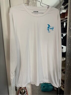 Men’s swim shirt
